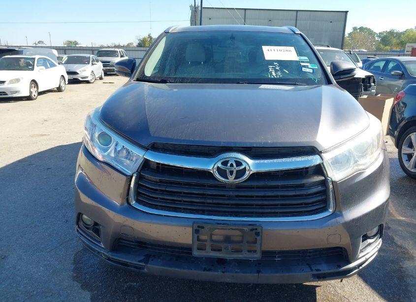 Photo 12 of 2016 Toyota Highlander XLE V6 (VIN 5TDKKRFH9GS500394)