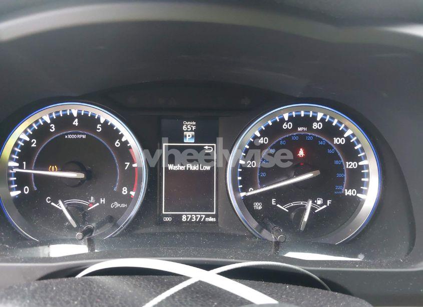 Photo 7 of 2015 Toyota Highlander XLE V6 (VIN 5TDKKRFHXFS090431)