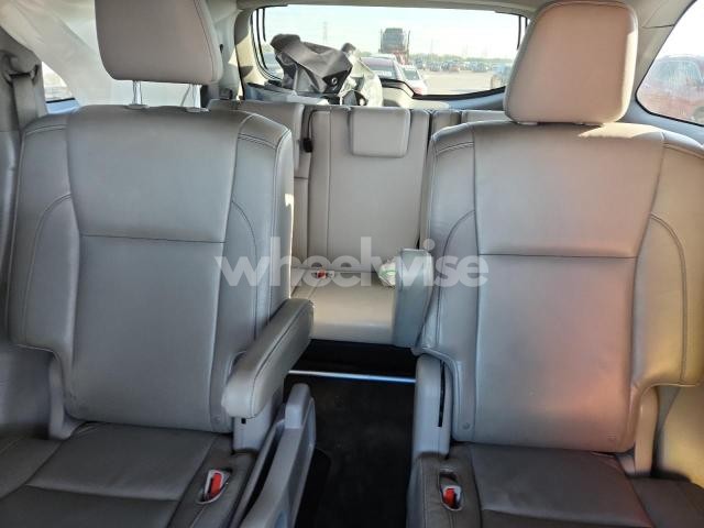 Photo 10 of 2016 TOYOTA HIGHLANDER XLE (VIN 5TDKKRFHXGS146014)