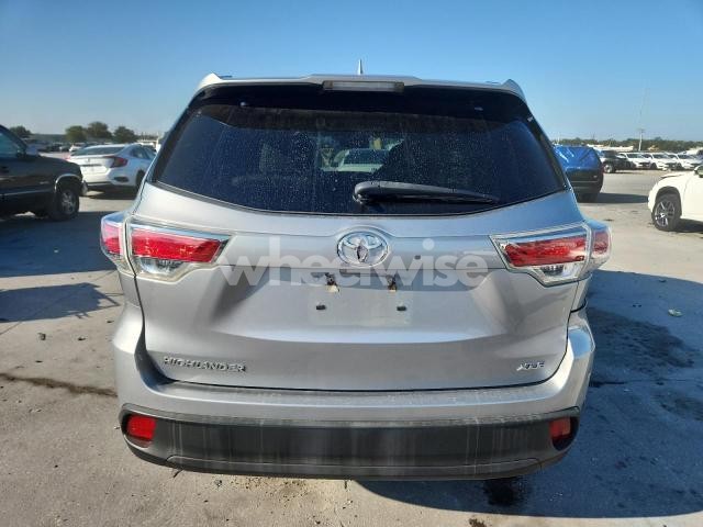 Photo 3 of 2016 TOYOTA HIGHLANDER XLE (VIN 5TDKKRFHXGS146014)