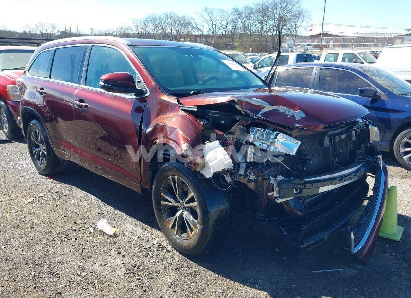 2016 Toyota Highlander XLE V6 (VIN 5TDKKRFHXGS176307) main photo