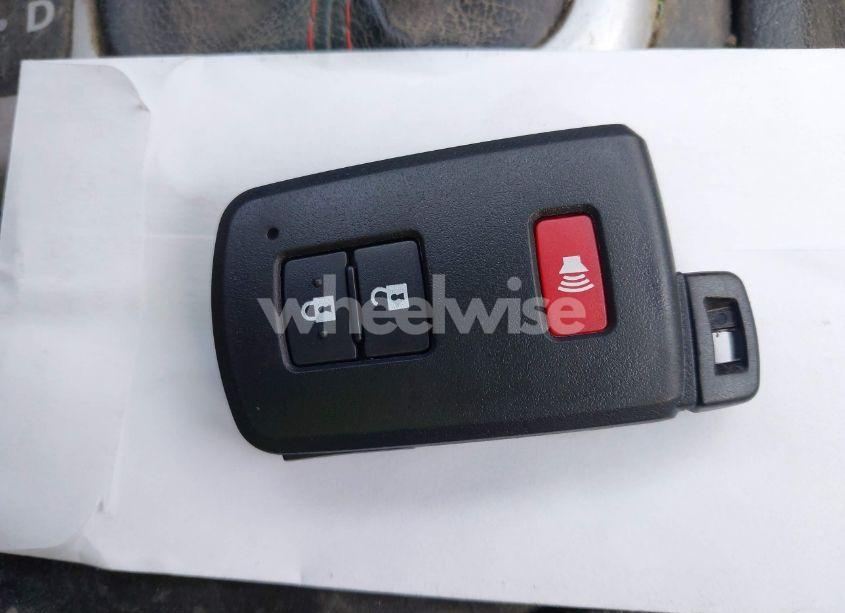 Photo 11 of 2016 Toyota Highlander XLE V6 (VIN 5TDKKRFHXGS176307)