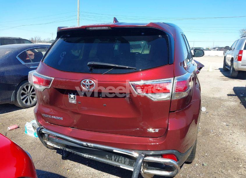 Photo 16 of 2016 Toyota Highlander XLE V6 (VIN 5TDKKRFHXGS176307)