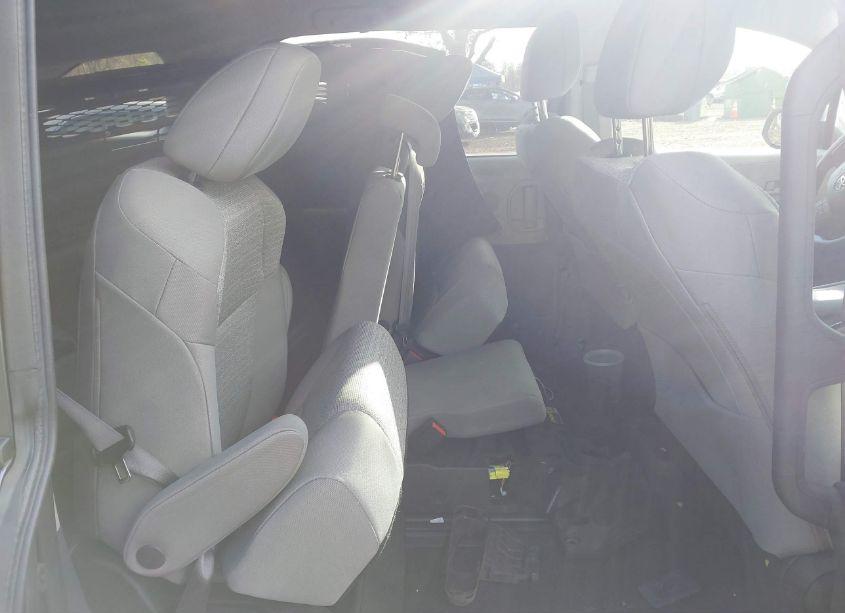 Photo 8 of 2022 Toyota Sienna LE (VIN 5TDKRKEC0NS123511)