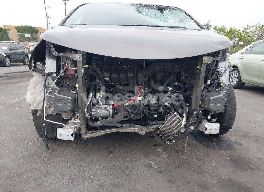 Photo 20 of 2022 Toyota Sienna LE (VIN 5TDKRKEC1NS099302)