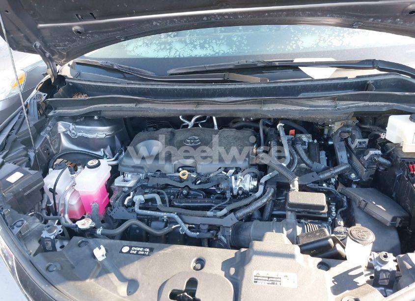 Photo 10 of 2023 Toyota Sienna LE (VIN 5TDKRKEC1PS173224)