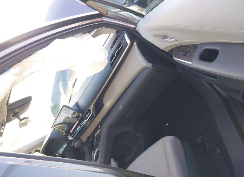 Photo 5 of 2024 Toyota Sienna LE (VIN 5TDKRKEC1RS212929)