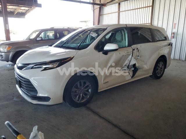 Photo 7 of 2021 TOYOTA SIENNA LE (VIN 5TDKRKEC2MS038426)
