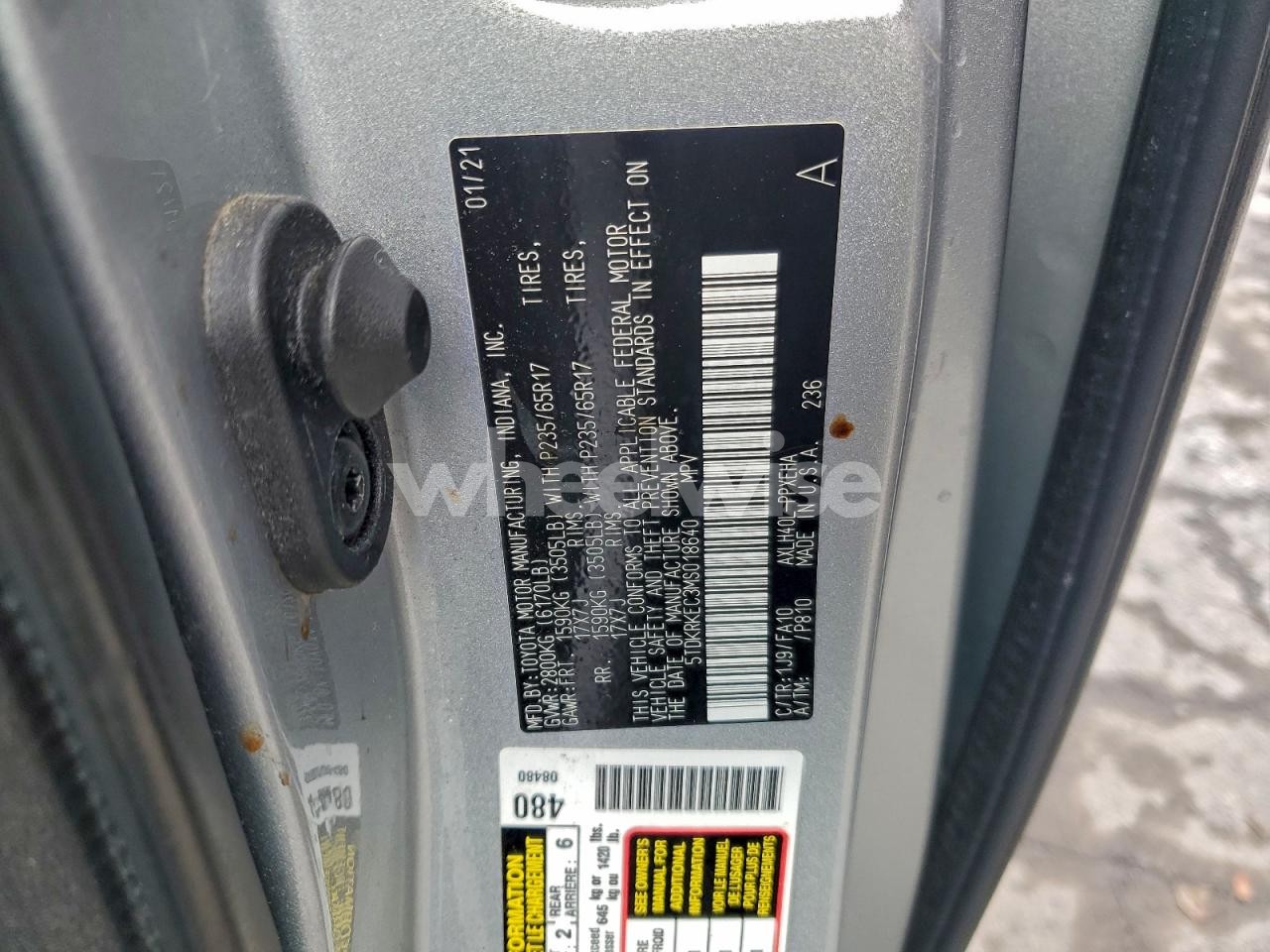 Photo 13 of 2021 TOYOTA SIENNA LE (VIN 5TDKRKEC3MS018640)