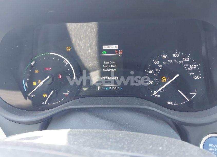 Photo 7 of 2022 Toyota Sienna LE (VIN 5TDKRKEC3NS106833)