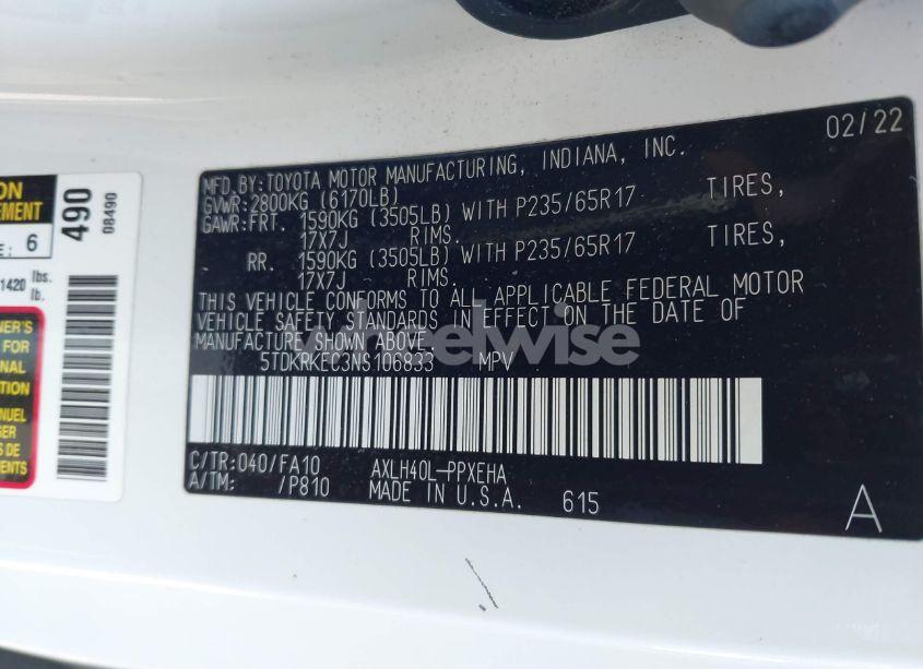 Photo 9 of 2022 Toyota Sienna LE (VIN 5TDKRKEC3NS106833)