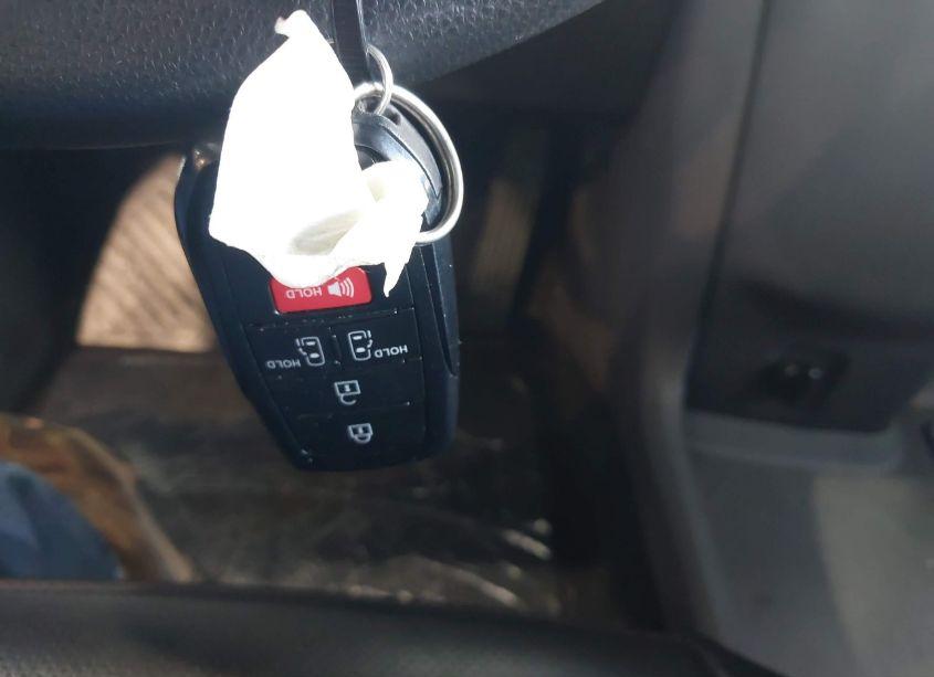 Photo 11 of 2023 Toyota Sienna LE (VIN 5TDKRKEC3PS163911)