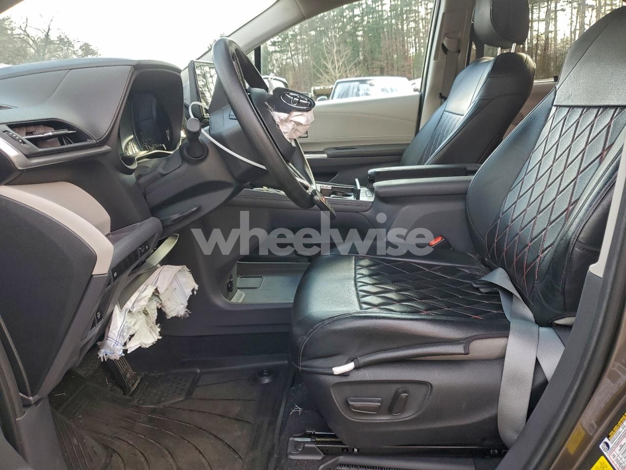 Photo 7 of 2023 TOYOTA SIENNA LE (VIN 5TDKRKEC4PS174979)