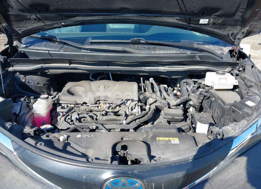 Photo 10 of 2021 Toyota Sienna LE (VIN 5TDKRKEC5MS049307)
