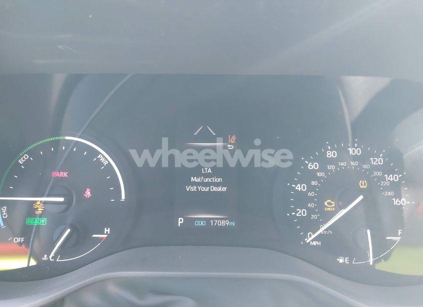 Photo 7 of 2021 Toyota Sienna LE (VIN 5TDKRKEC5MS057780)