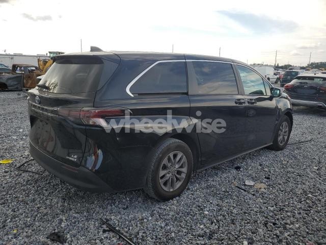 Photo 11 of 2023 TOYOTA SIENNA LE (VIN 5TDKRKEC5PS163702)