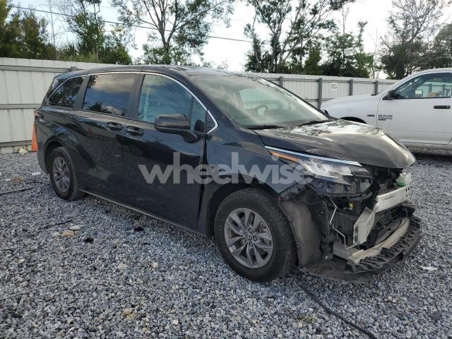 Photo 9 of 2023 TOYOTA SIENNA LE (VIN 5TDKRKEC5PS163702)