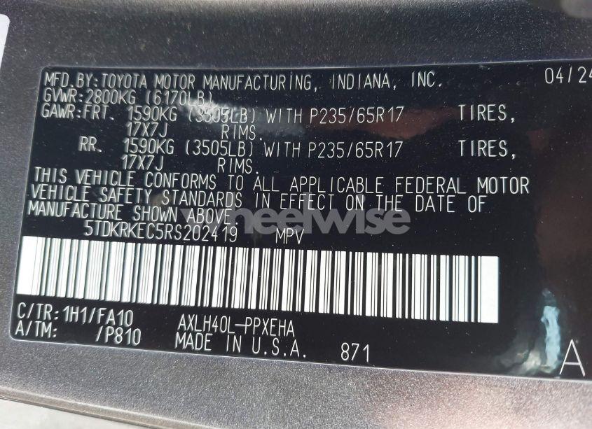 Photo 9 of 2024 Toyota Sienna LE (VIN 5TDKRKEC5RS202419)