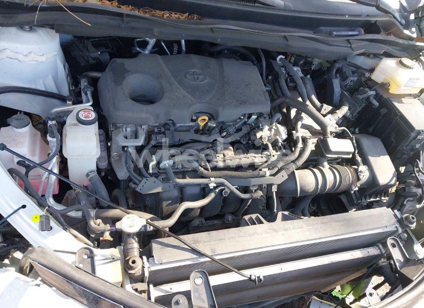 Photo 10 of 2022 Toyota Sienna LE (VIN 5TDKRKEC7NS080138)