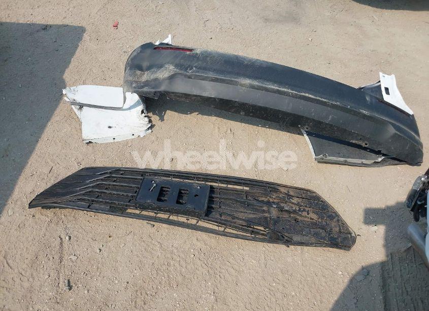 Photo 12 of 2025 Toyota Sienna LE (VIN 5TDKRKEC8SS245934)