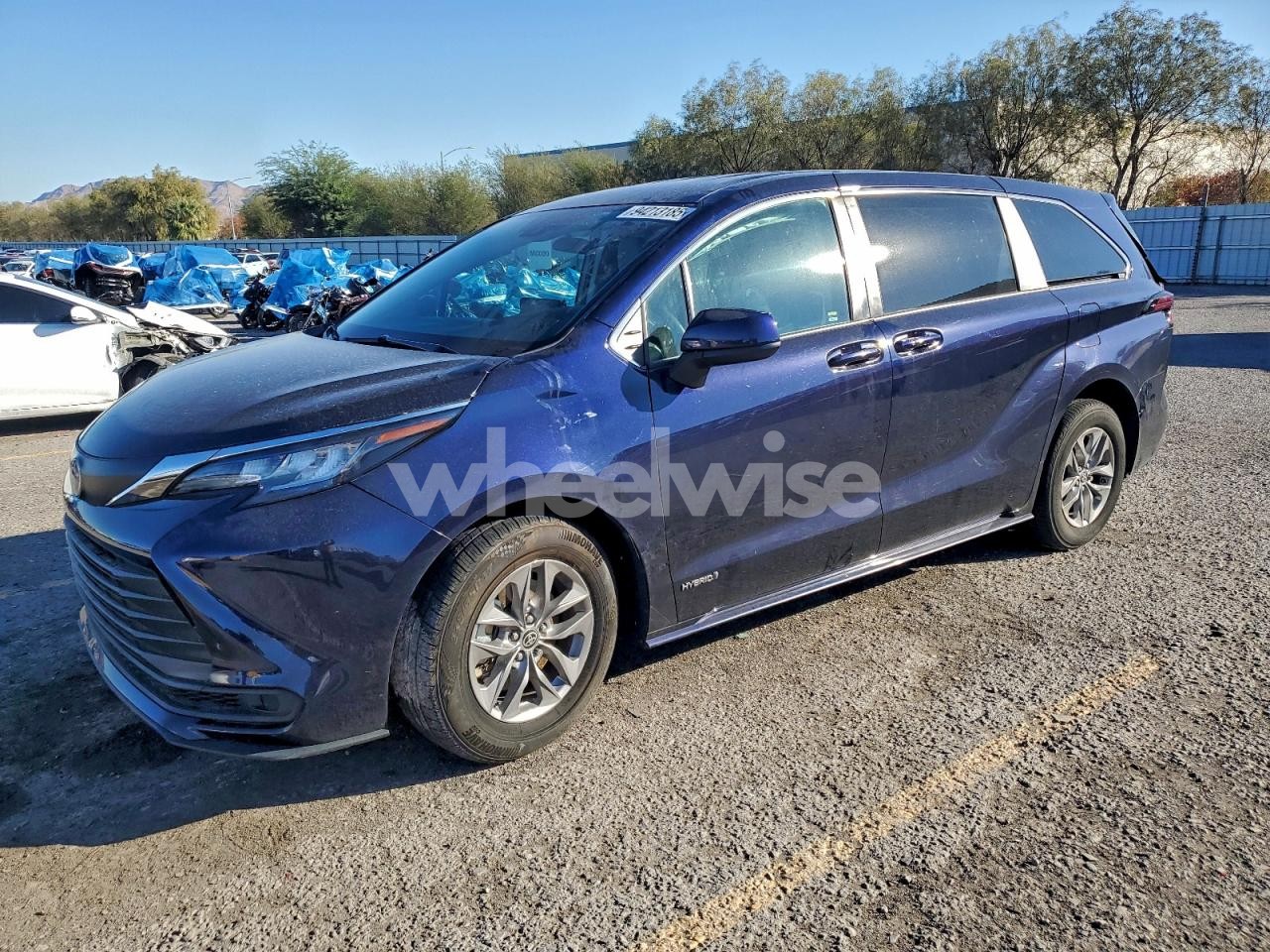 2021 TOYOTA SIENNA LE (VIN 5TDKRKEC9MS020912) main photo