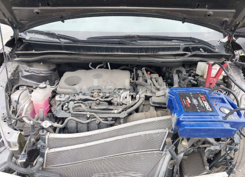 Photo 10 of 2021 Toyota Sienna LE (VIN 5TDKRKEC9MS034194)