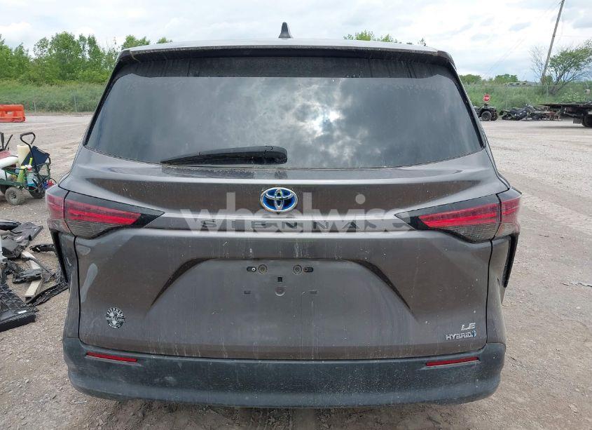 Photo 17 of 2021 Toyota Sienna LE (VIN 5TDKRKEC9MS034194)