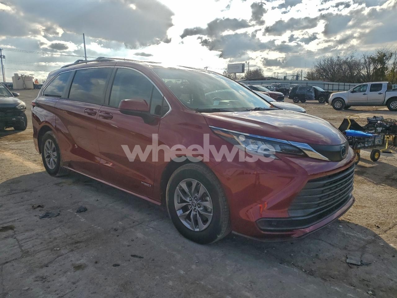 Photo 4 of 2021 TOYOTA SIENNA LE (VIN 5TDKRKEC9MS049424)