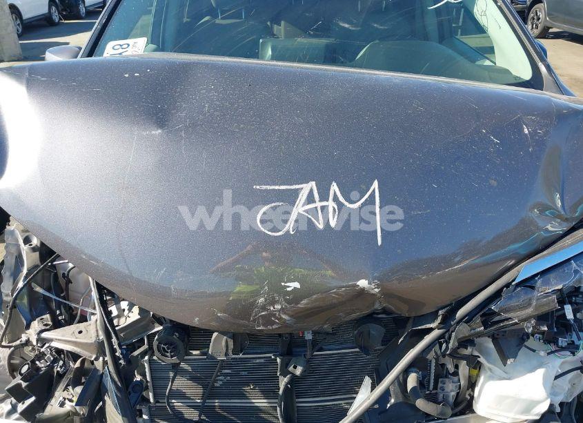 Photo 10 of 2021 Toyota Sienna LE (VIN 5TDKRKEC9MS062240)