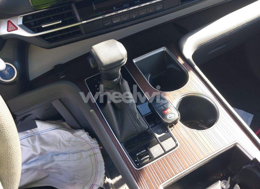 Photo 11 of 2021 Toyota Sienna LE (VIN 5TDKRKEC9MS062240)