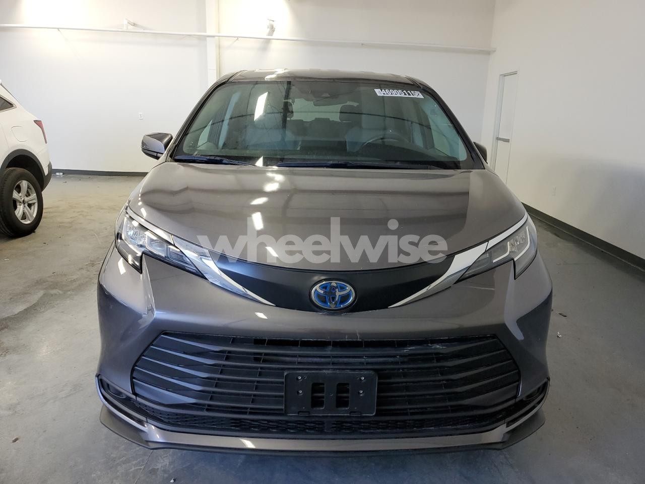 Photo 5 of 2022 TOYOTA SIENNA LE (VIN 5TDKRKEC9NS116833)