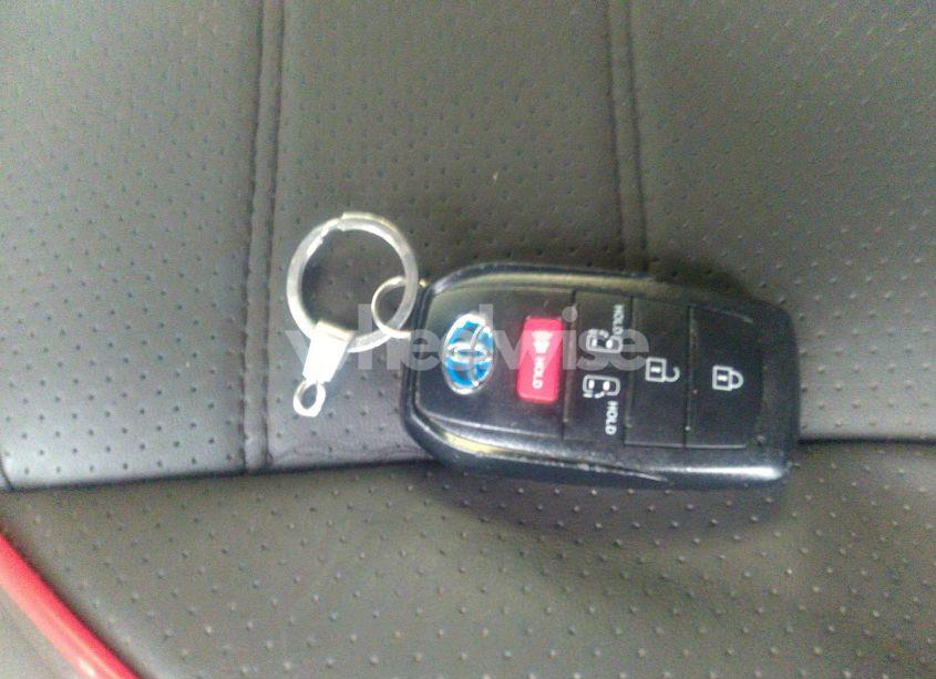 Photo 11 of 2023 Toyota Sienna LE (VIN 5TDKRKEC9PS173262)