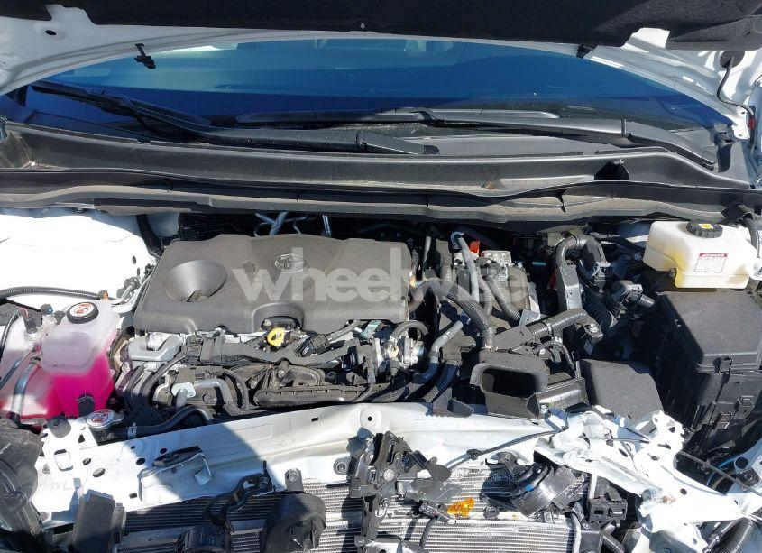 Photo 10 of 2024 Toyota Sienna LE (VIN 5TDKRKEC9RS214976)