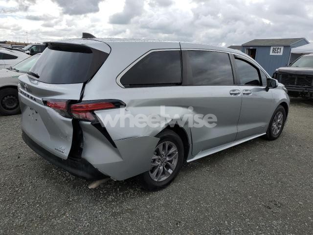 Photo 12 of 2021 TOYOTA SIENNA LE (VIN 5TDKRKECXMS047200)