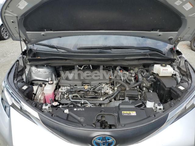 Photo 4 of 2021 TOYOTA SIENNA LE (VIN 5TDKRKECXMS047200)