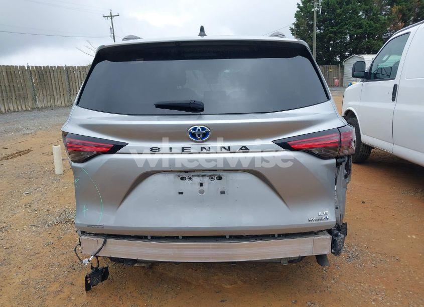 Photo 17 of 2022 Toyota Sienna LE (VIN 5TDKRKECXNS084362)