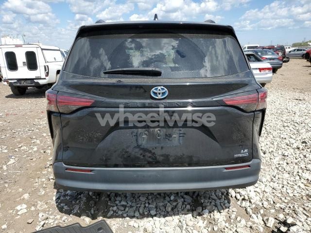 Photo 2 of 2022 TOYOTA SIENNA LE (VIN 5TDKRKECXNS090064)