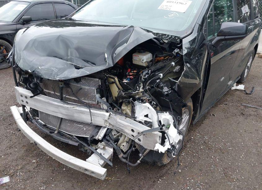 Photo 6 of 2023 Toyota Sienna LE (VIN 5TDKSKFC1PS095238)