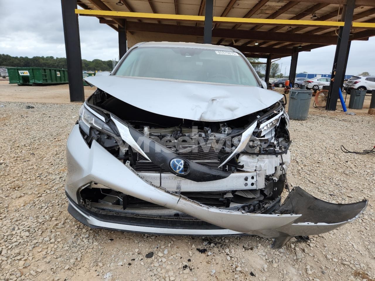 Photo 5 of 2021 TOYOTA SIENNA LE (VIN 5TDKSKFC3MS032637)