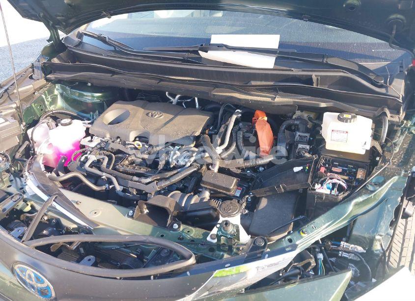 Photo 10 of 2024 Toyota Sienna LE (VIN 5TDKSKFC4RS135833)