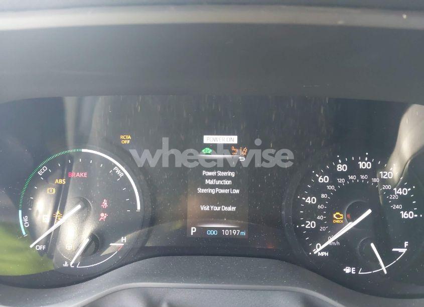 Photo 7 of 2024 Toyota Sienna LE (VIN 5TDKSKFC4RS135833)