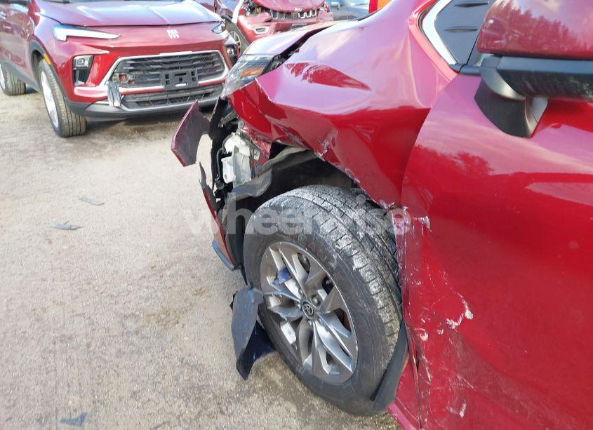 Photo 17 of 2023 Toyota Sienna LE (VIN 5TDKSKFC5PS076093)