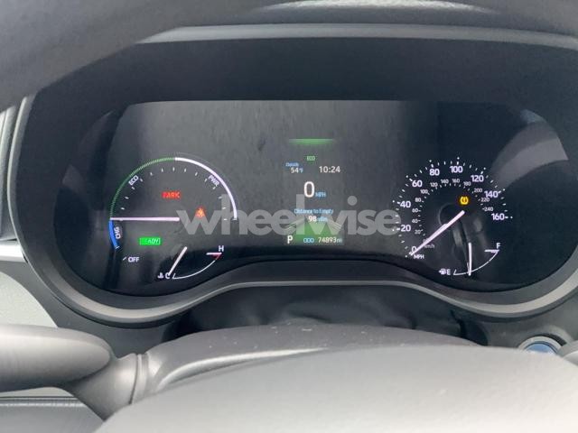 Photo 2 of 2021 TOYOTA SIENNA LE (VIN 5TDKSKFC7MS005604)
