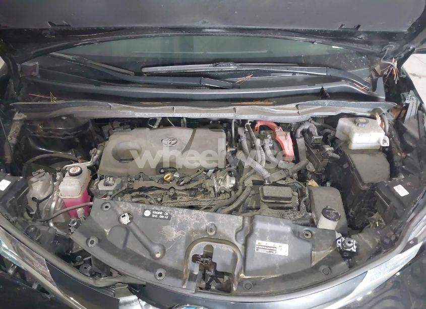 Photo 10 of 2022 Toyota Sienna LE (VIN 5TDKSKFC7NS070678)