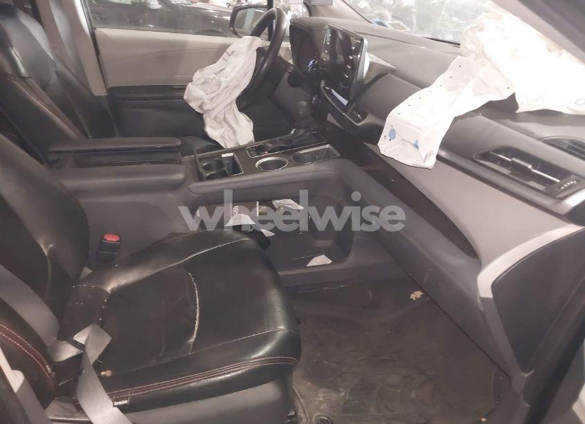 Photo 5 of 2022 Toyota Sienna LE (VIN 5TDKSKFC7NS070678)