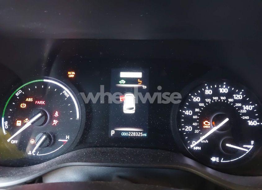 Photo 7 of 2021 Toyota Sienna LE (VIN 5TDKSKFC8MS035873)