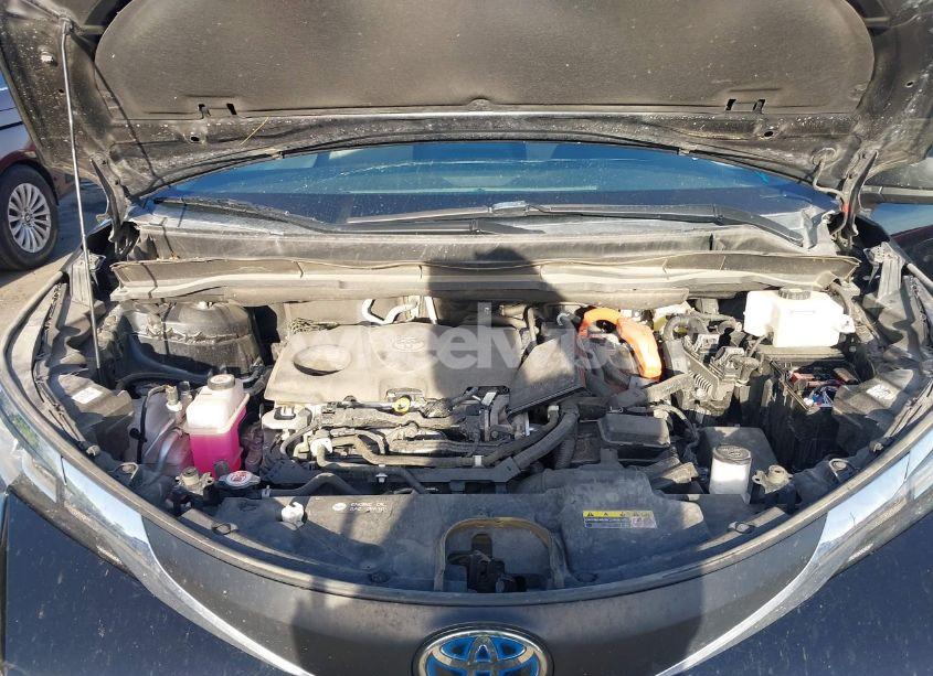 Photo 10 of 2021 Toyota Sienna LE (VIN 5TDKSKFC9MS027152)