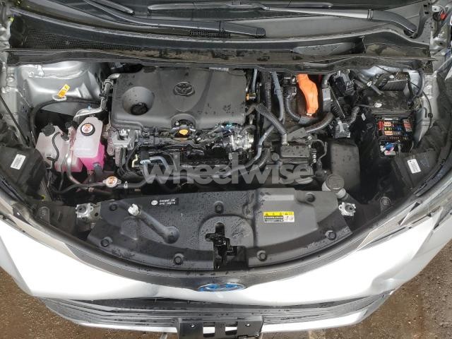 Photo 5 of 2025 TOYOTA SIENNA LE (VIN 5TDKSKFC9SS202125)