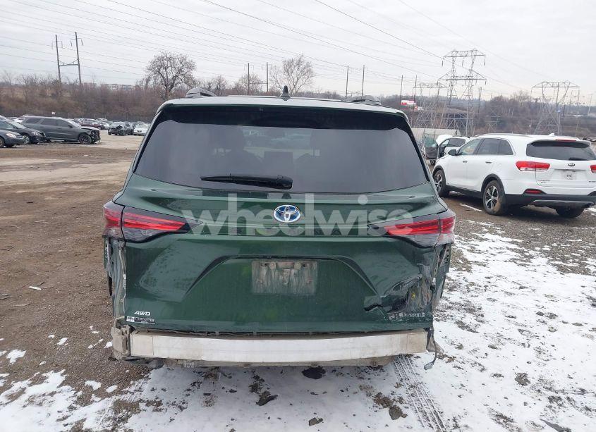 Photo 16 of 2022 Toyota Sienna LE (VIN 5TDKSKFCXNS052448)