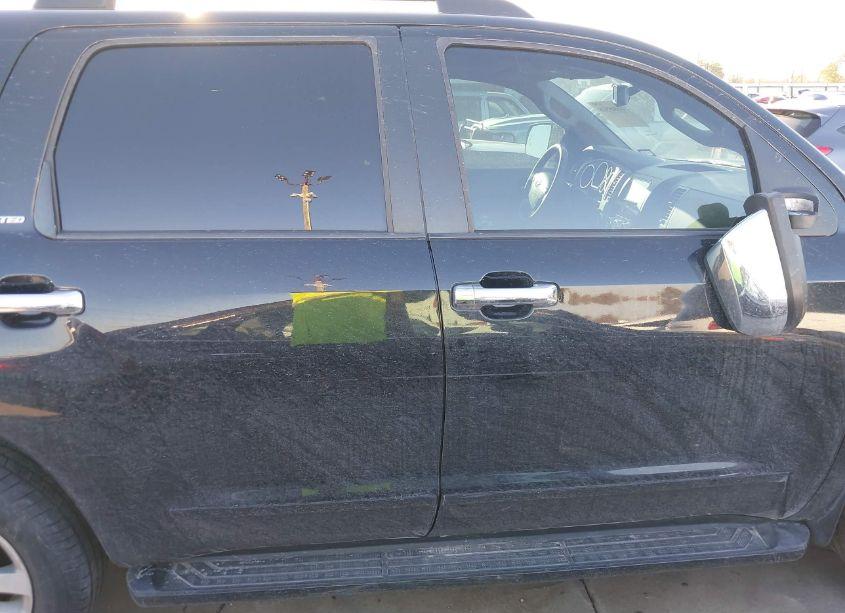 Photo 13 of 2012 Toyota Sequoia LIMITED 5.7L V8 (VIN 5TDKY5G10CS040576)